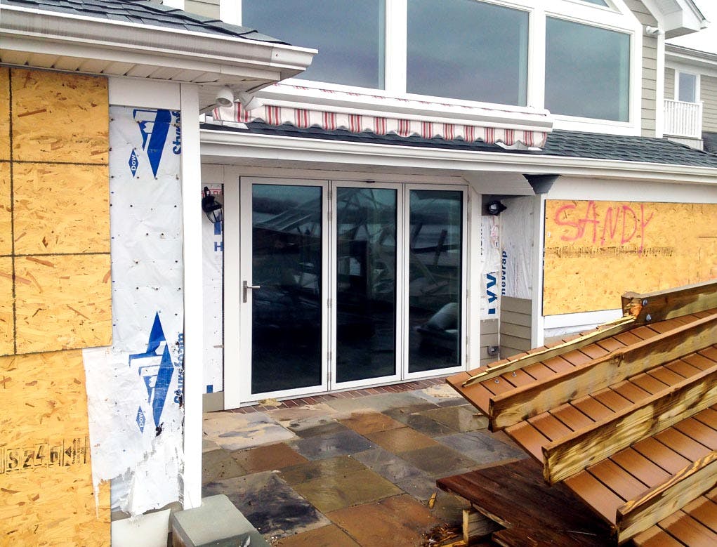 NanaWall SL73 hurricane resistant folding glass wall still stands after Hurricane Sandy