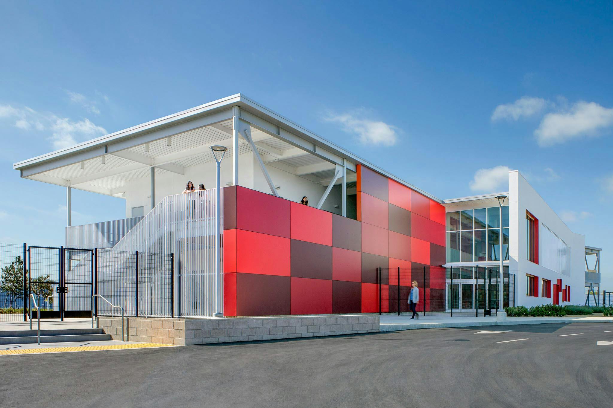 rio del sol academy achieves 21st century classrooms with NanaWall