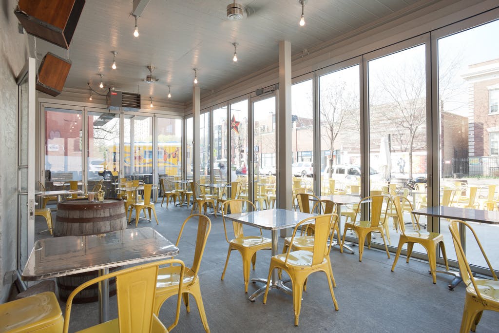 inside-of-chicago-taqueria-with-opening-glass-walls