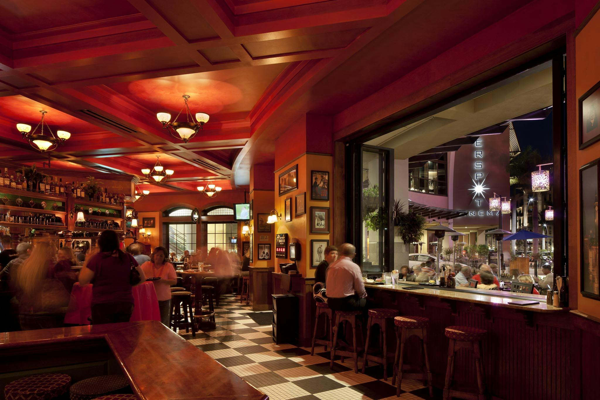 1024x768_SL73_The_Pub_Mercato_Mall_Naples_FL_07.jpg NanaWall