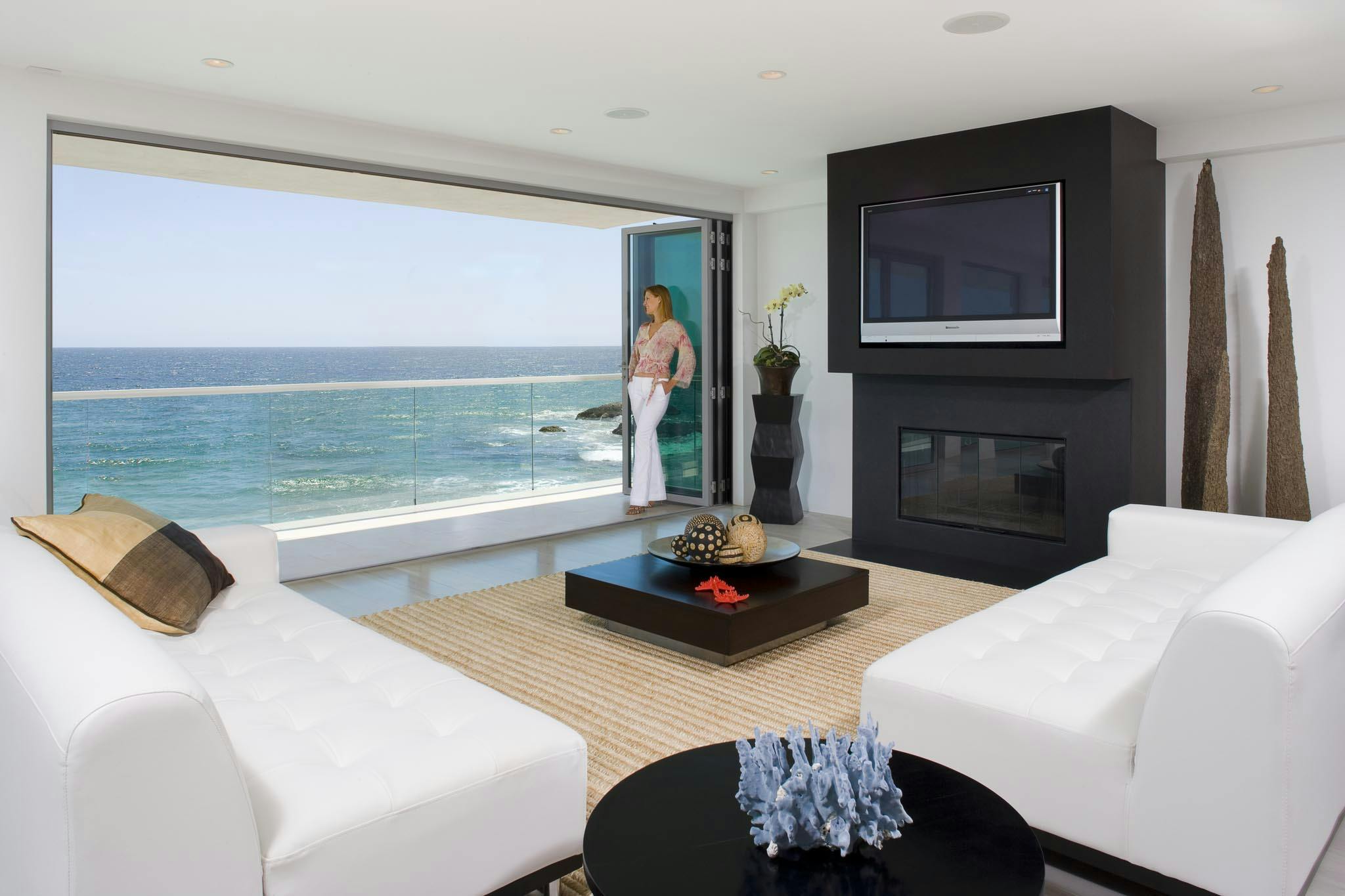 Malibu Oceanfront Home Photo Gallery | NanaWall