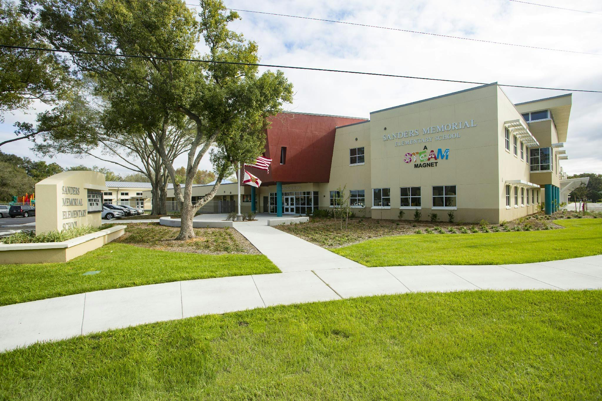 Sanders Elementary Photo Gallery NanaWall