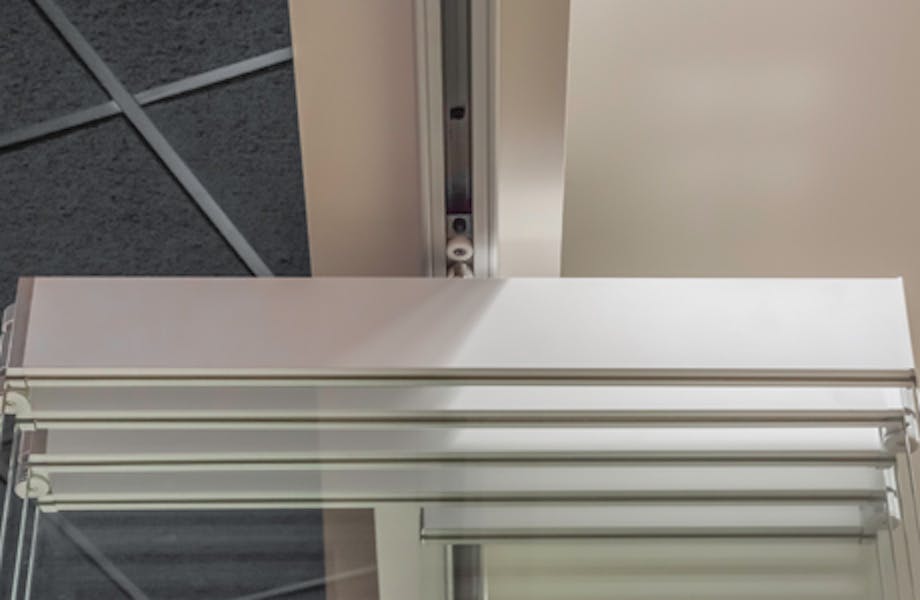 NW Aluminum 840 high heel resistant sill feature